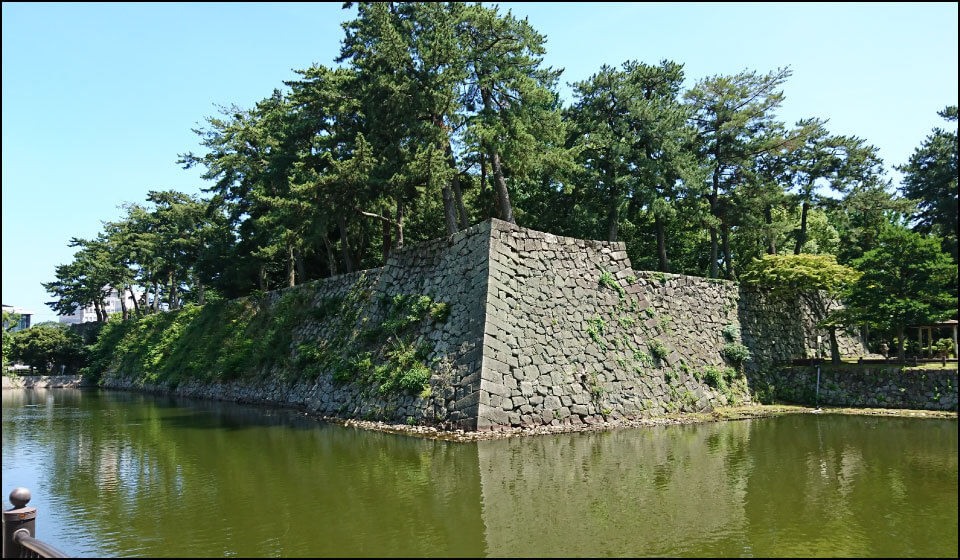 津城の水堀